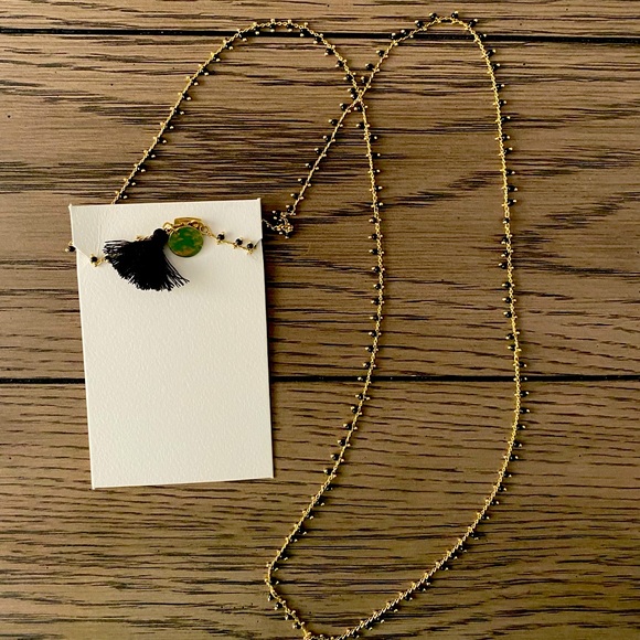 34” Gold and Black Necklace with pendant - Picture 1 of 3